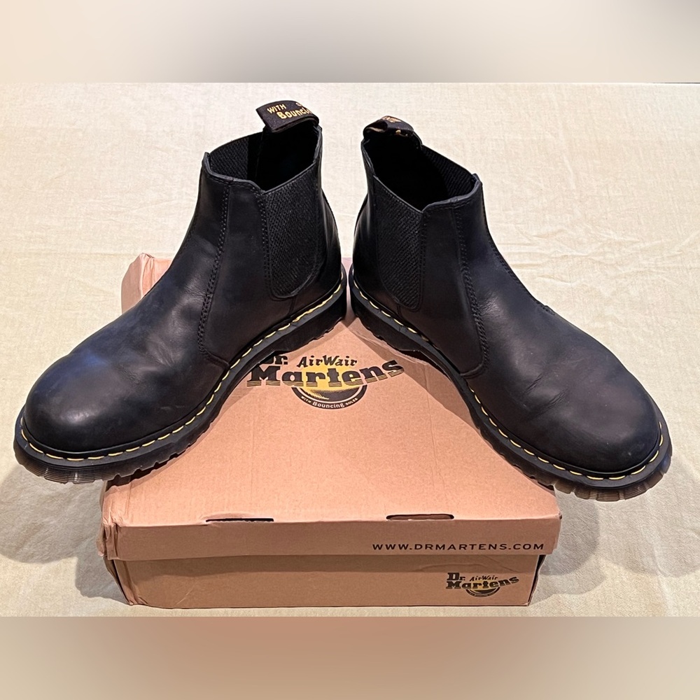 Black waxed Dr Martens men’s Chelsea Boot 11